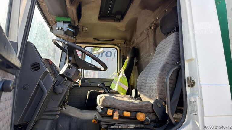 Piesūces transportlīdzeklis MAN 26.322 (13500 L / 6X4 / POMPE MANUELLE / MANUAL...