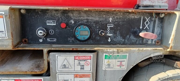 Piattaforma a pantografo Haulotte Compact 8 - 8m, electric