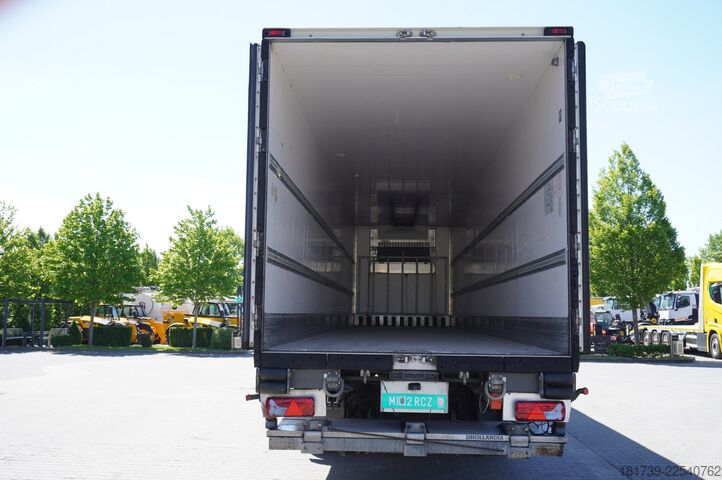 Kühlsattelauflieger Lamberet reefer semi-trailer/ Carrier Vector 1550