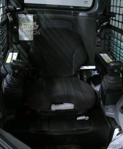 Chargeuse compacte Bobcat T 450 *TÜR* KLIMA * vgl. 190