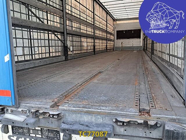 Sliding tarpaulins Schmitz Cargobull 