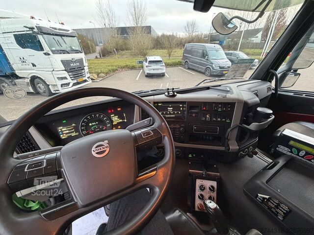 Kamion za odvoz smeća VOLVO FM330 6X2
