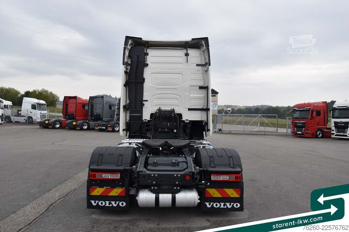 Tracteur routier standard VOLVO FH 460 LED 2 Tanks 1.305 Liter Safetypaket
