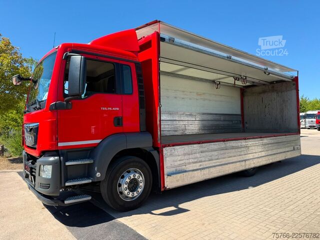 LKW mit Getränkeaufbau MAN TGS 26.420 / LBW / LENKACHSE / 2 x AHK / 18 PAL
