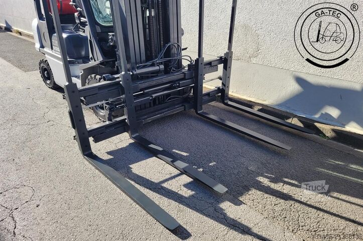 Treibgasstapler Nissan U1D2A25LQ