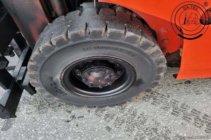 Treibgasstapler Nissan FO1 A15U