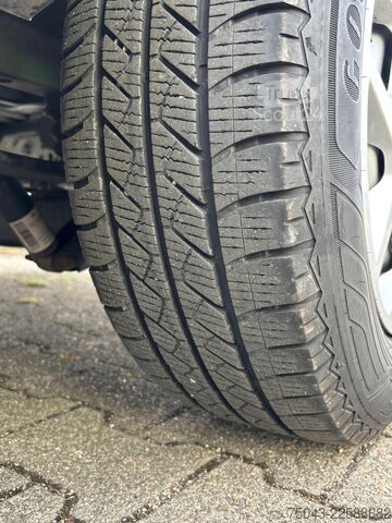 Kravas furgons ar augstu jumtu Ford Transit L2H2*Klima*Kamera*Tempomat*21Tkm