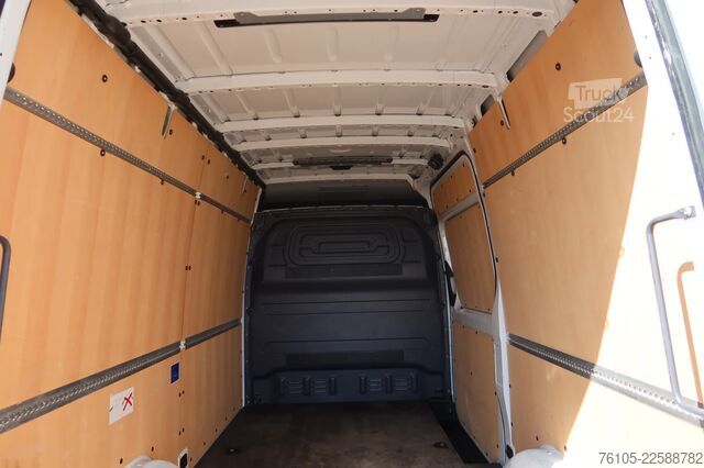 Dobozos furgon Mercedes-Benz Sprinter 317 CDI