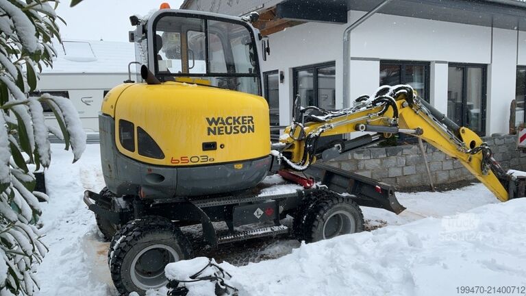 Koparka kołowa Wacker Neuson 6503 with 3 excavator buckets