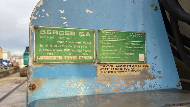 Superestrutura de tanque DAF 85.410 Hydrocureur