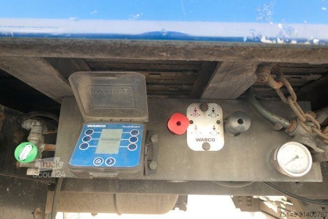 Puspiekabe ar staigājošo grīdu KNAPEN K 100, 92m³, 7mm XD-Boden, Luft-Lift, SAF