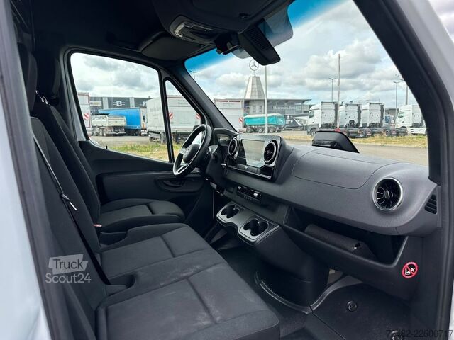 Komercijalno vozilo sa visokim krovom MERCEDES-BENZ Sprinter 317 CDI KA/L2H2/3665/MBUX/KAMERA/NAVI/A