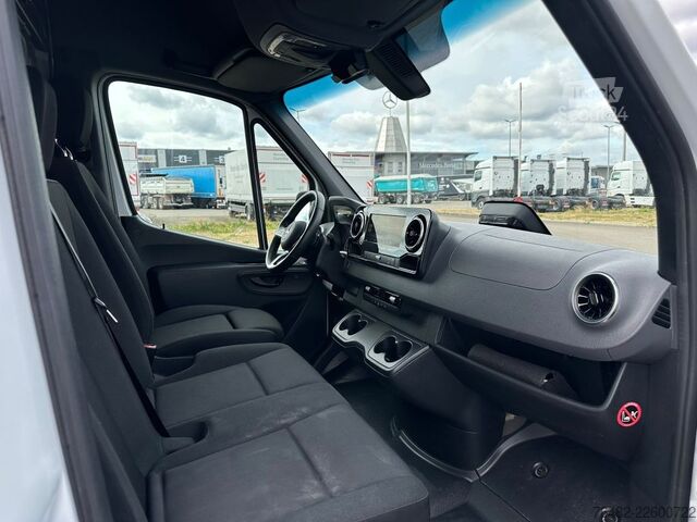 Komercijalno vozilo sa visokim krovom MERCEDES-BENZ Sprinter 317 CDI KA/L2H2/3665/MBUX/KAMERA/NAVI/A