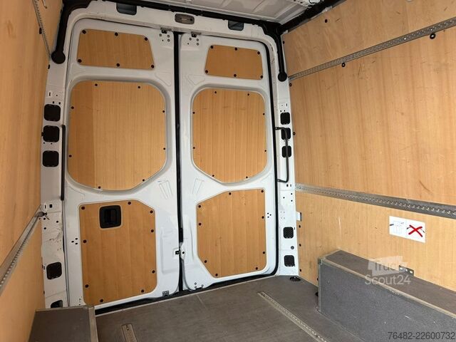 Komercijalno vozilo sa visokim krovom MERCEDES-BENZ Sprinter 317 CDI KA/L2H2/3665/MBUX/NAVI/AUTOMATI