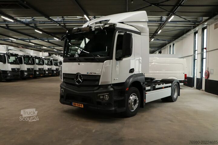 Standaard-SZM Mercedes-Benz Actros E Actros Trekker 300