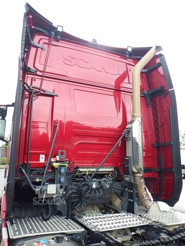 Standardowy ciągnik siodłowy SCANIA R 660 XT 6x4 B /Ret./Hydr./ALCOA /Leder/Vollluft