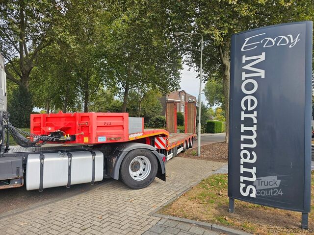 Naczepa niskopodwoziowa KÄSSBOHRER LB3E Mit Hydrauliesche Rampen