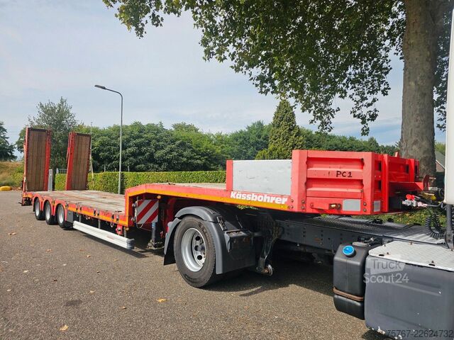 Naczepa niskopodwoziowa KÄSSBOHRER LB3E Mit Hydrauliesche Rampen