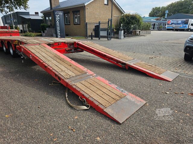 Naczepa niskopodwoziowa KÄSSBOHRER LB3E Mit Hydrauliesche Rampen