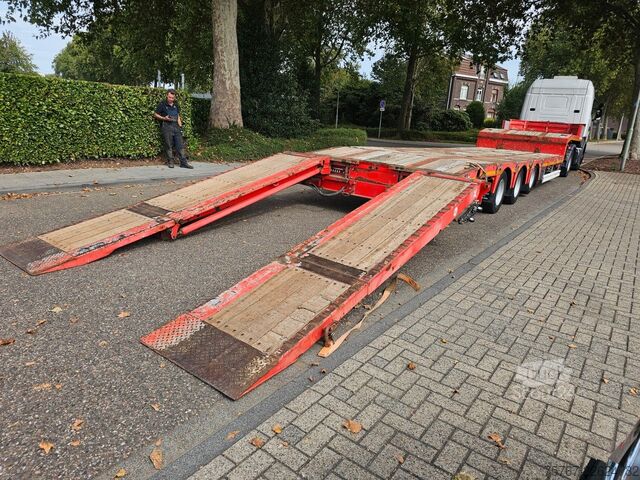 Naczepa niskopodwoziowa KÄSSBOHRER LB3E Mit Hydrauliesche Rampen