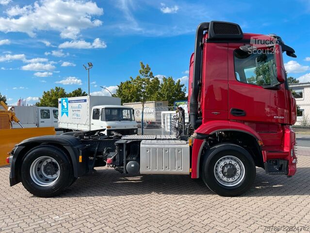 Standardowy ciągnik siodłowy MERCEDES-BENZ Arocs 1848/ 4x4H/ AC/ 2K-Kipphydr./ LOF Zul.