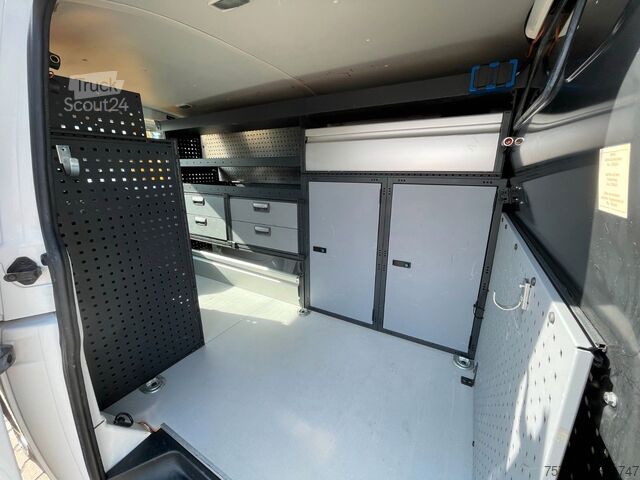 Furgon blaszak VW T6 KA lang/ 4x4/ AC/ Standhzg./ AHK/ Werkstatt