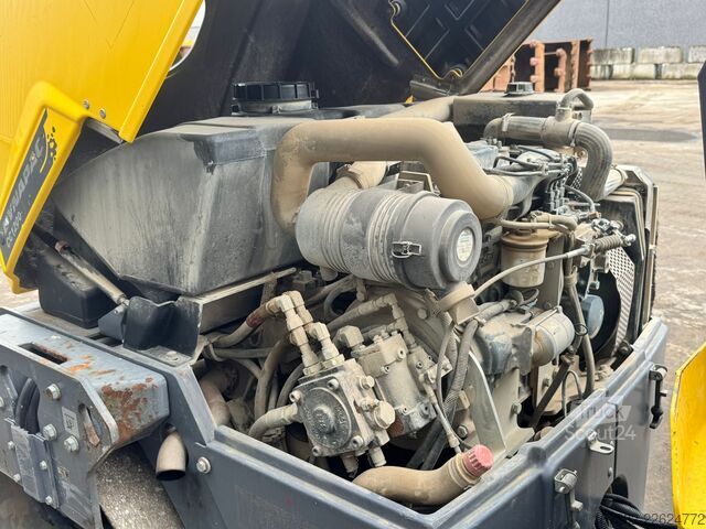 Tandemový válec Dynapac CC1200