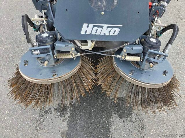 Cilindru compactor HAKO Citymaster 600 mit 2 Besen,Mähwerk,Winterdienst