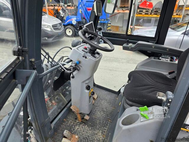 Cilindru compactor HAKO Citymaster 600 mit 2 Besen,Mähwerk,Winterdienst