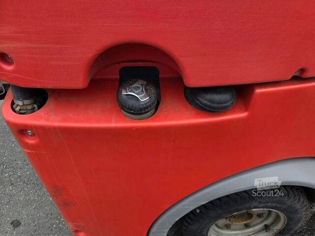 Cilindru compactor HAKO Citymaster 600 mit 2 Besen,Mähwerk,Winterdienst
