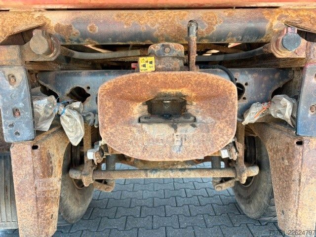 Pašizgāzējs kravas automašīna MERCEDES-BENZ 1824 AK  Kipper Kran