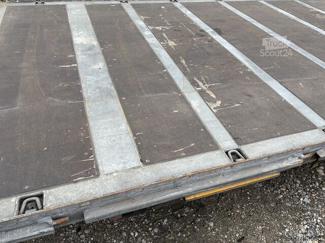 Atvērts maināms korpuss Wecon Verzinkte Plattform 7,45m Zurringe