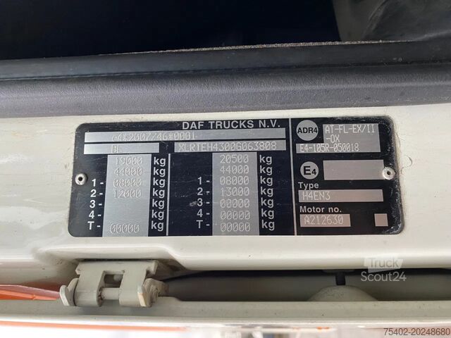 Estándar-SZM DAF XF 106.460 / Damage / 2x Tank  / ADR