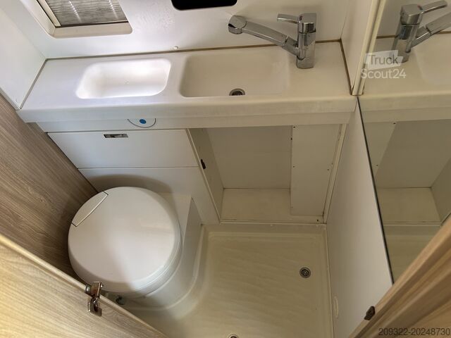 Caravane/camping-car Fiat Weinsberg Carabus 600 K | 4 Posti Letto | Completamente Attrezzato