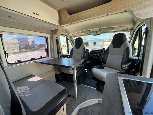 Caravane/camping-car Fiat Weinsberg Carabus 600 K | 4 Posti Letto | Completamente Attrezzato