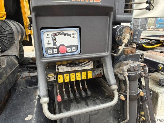 Camion benne à bras amovible MAN TGA 26.320