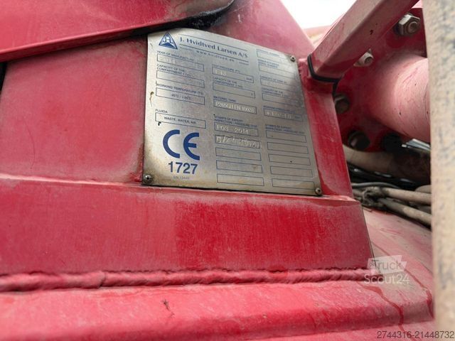 Camion-citerne à vide SCANIA G450 8X4