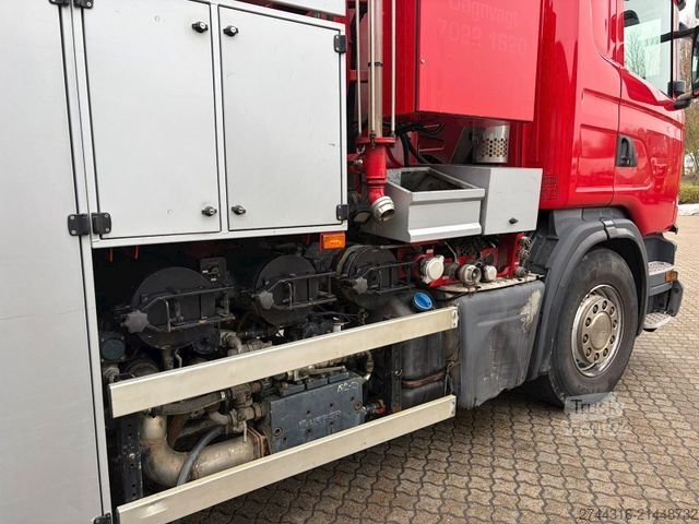 Camion-citerne à vide SCANIA G450 8X4