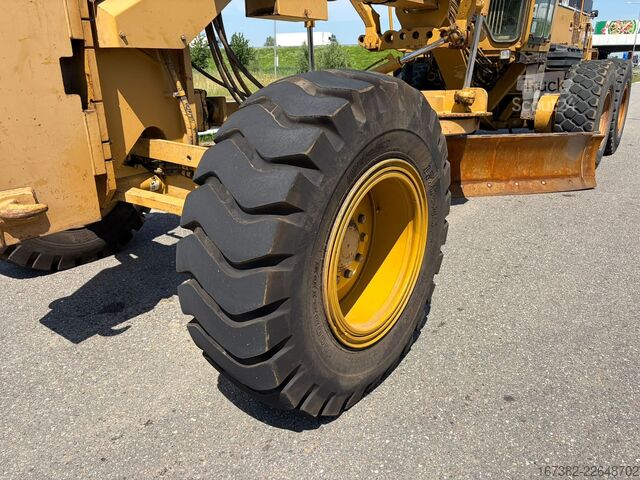 Motoniveladora Caterpillar 140H