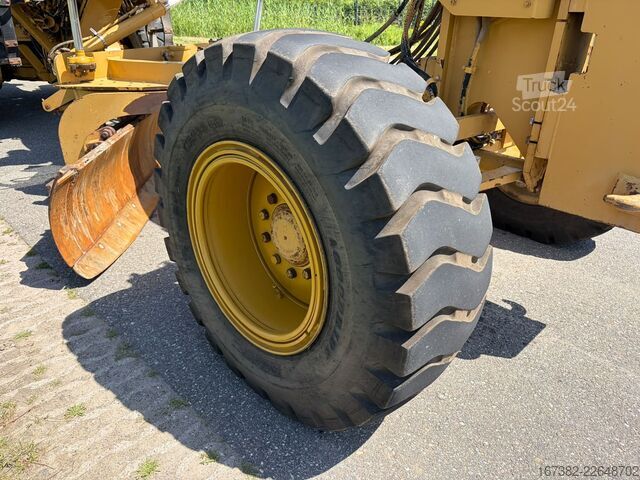 Motoniveladora Caterpillar 140H