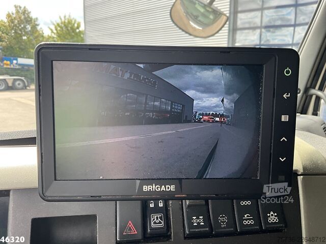 Kranbil Volvo FM 500 Euro 6 HMF 50 Tonmeter laadkraan + Fly-J...