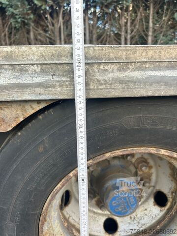 Polpriklopnik z nizko nakladalno ploščadjo KOTSCHENREUTHER 5 x STL 324-Bereifung 215/75R17,5-Lenkachse