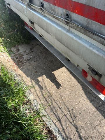 Ponyvával szerelt furgon FIAT DUCATO *  * 9 PAL * 180 PS * MOTORSCHADEN *