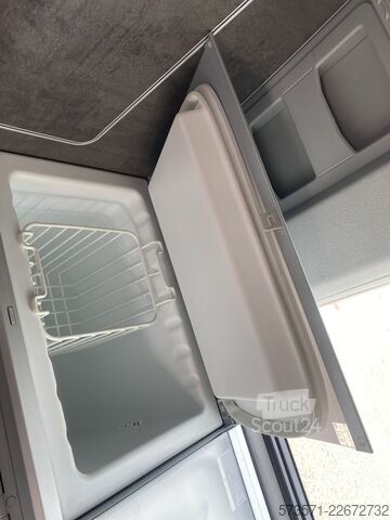 Camper Volkswagen California Coast 2022 | Automática | Techo elevable