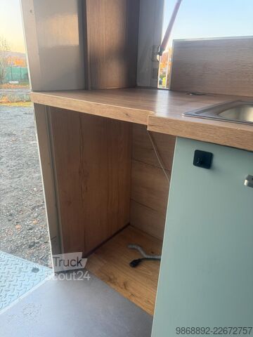 Verkoopaanhanger Niewildow Fabryka Przyczep (PL)