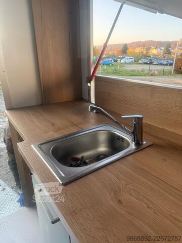 Verkoopaanhanger Niewildow Fabryka Przyczep (PL)