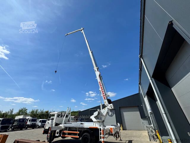 Camion-grue MAN 18t + Böcker AK 30/1000
