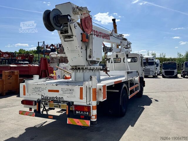 Camion-grue MAN 18t + Böcker AK 30/1000
