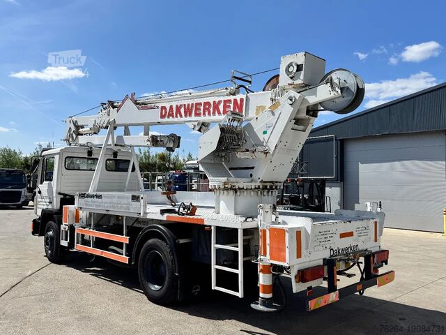 Camion-grue MAN 18t + Böcker AK 30/1000