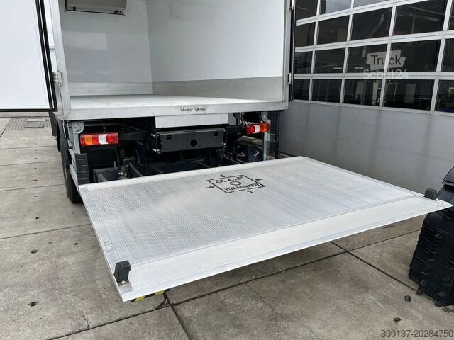 النقل المبرد / المجمد Mercedes-Benz Atego 1725 4x4 Refrigerator Truck